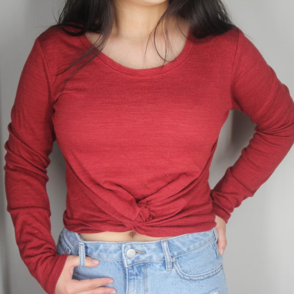 Red Knotted Long Sleeve Crop Top